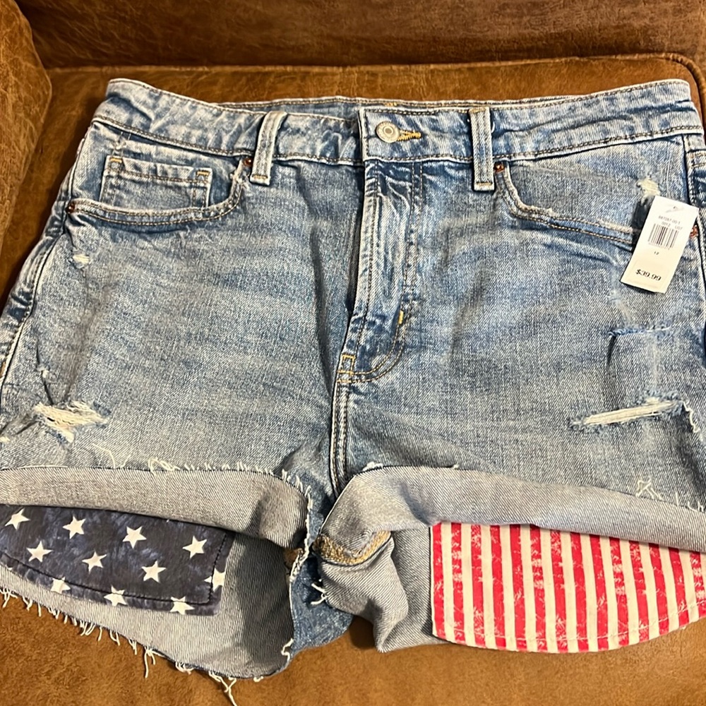 Old Navy O.G. Short High Rise. NWT.